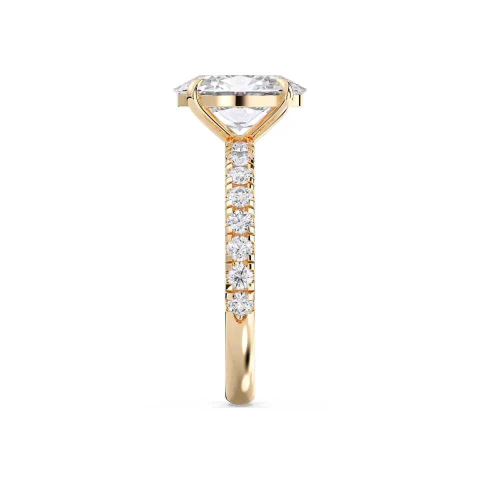 Yellow gold Oval Cut Sidestone Ring (thin)